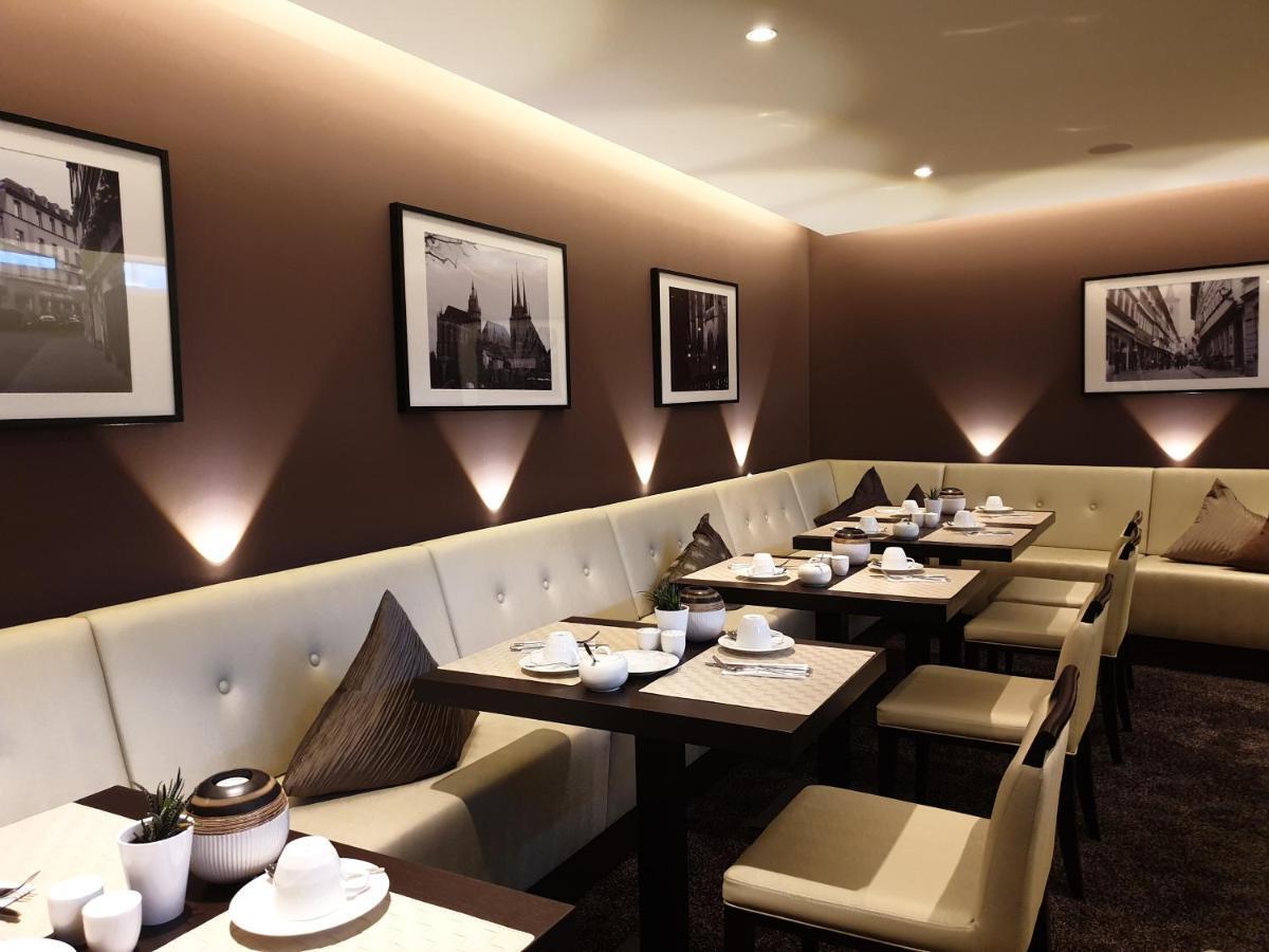โรงแรมอัม ไคเซอร์ซาล แอร์ฟวร์ท ภายนอก รูปภาพ